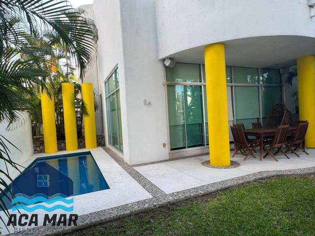 Venta en Fraccionamiento Playa Diamante - Acapulco de Juárez